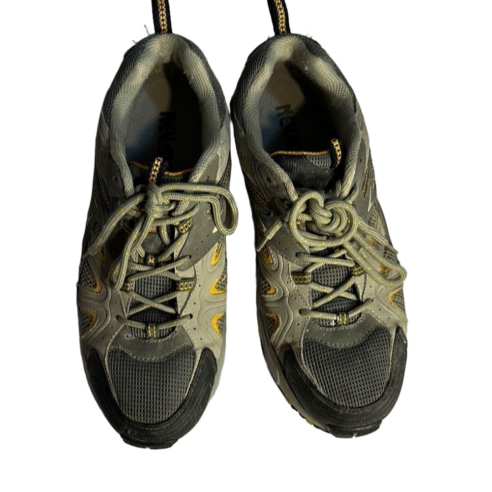 Nevados Athletic Running Shoes Size 9.5